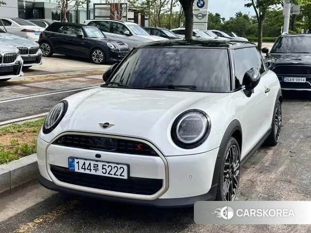 Mini Cooper S 4th Generation 2024 Белый из Кореи