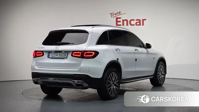 Mercedes-Benz GLC-Class X253 2021 Белый из Кореи