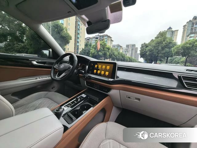 Volkswagen Tourang 2021 Шампань из Китая