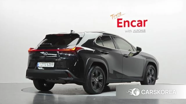 Lexus UX250h 2023 Черный из Кореи