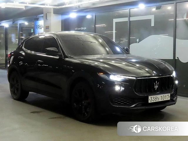 Maserati Levante 2018 Серый из Кореи