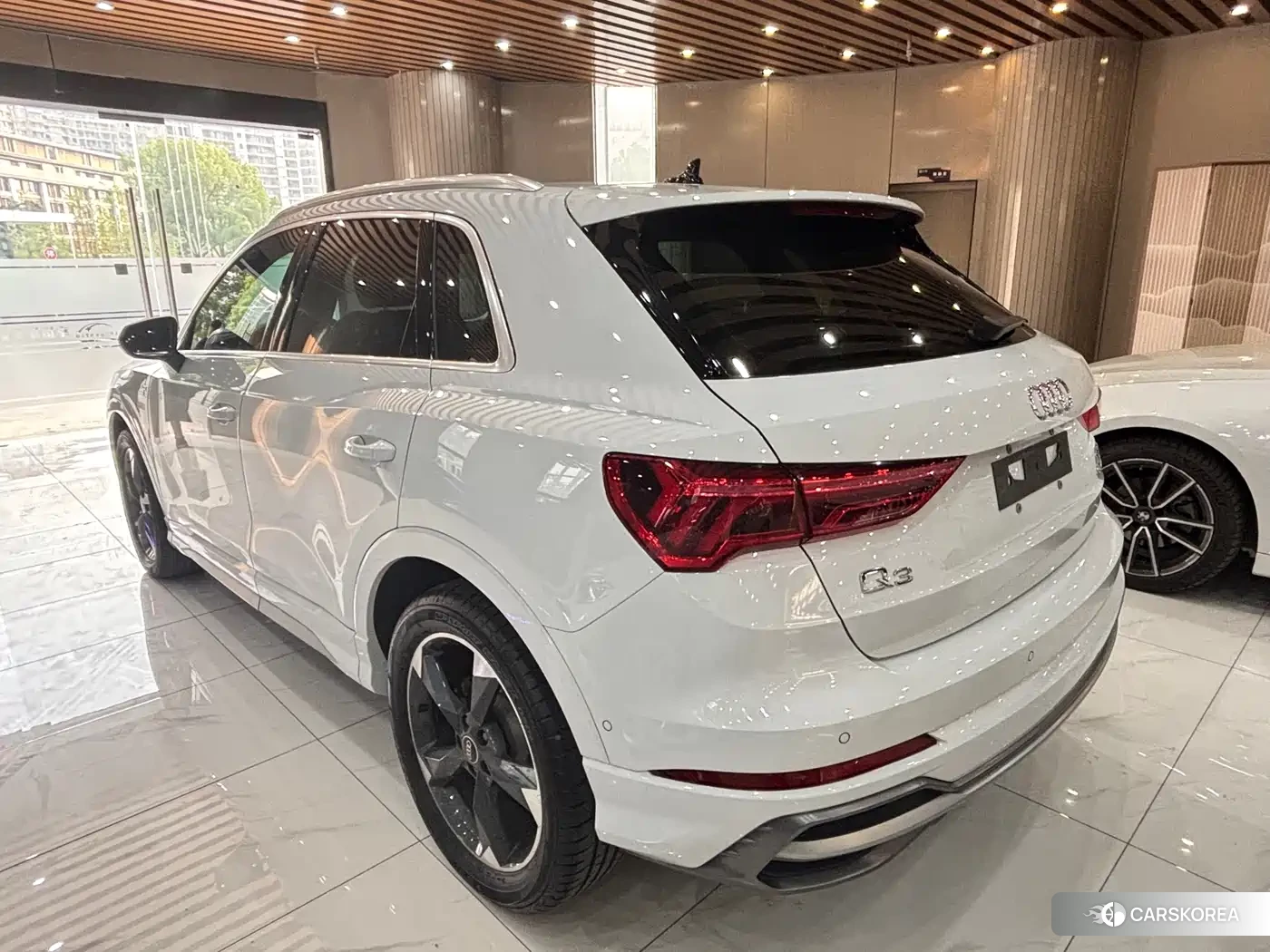 Audi Q3 2022 Белый из Китая