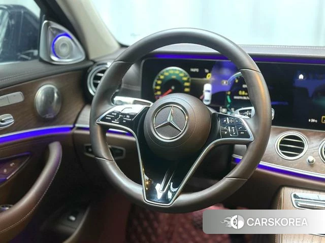 Mercedes-Benz E-class 2021 Черный из Китая