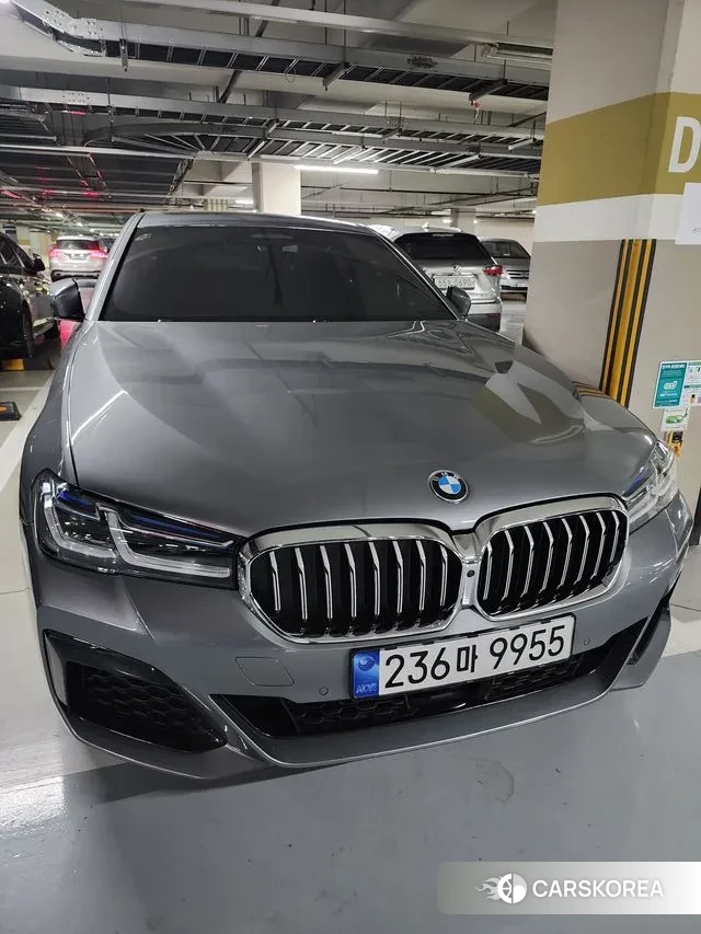 BMW 5 Series (G30) 2023 Серый из Кореи