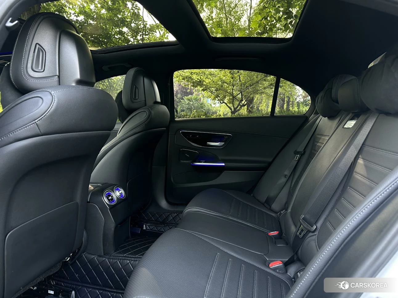 Mercedes-Benz Class C 2023 Белый из Китая