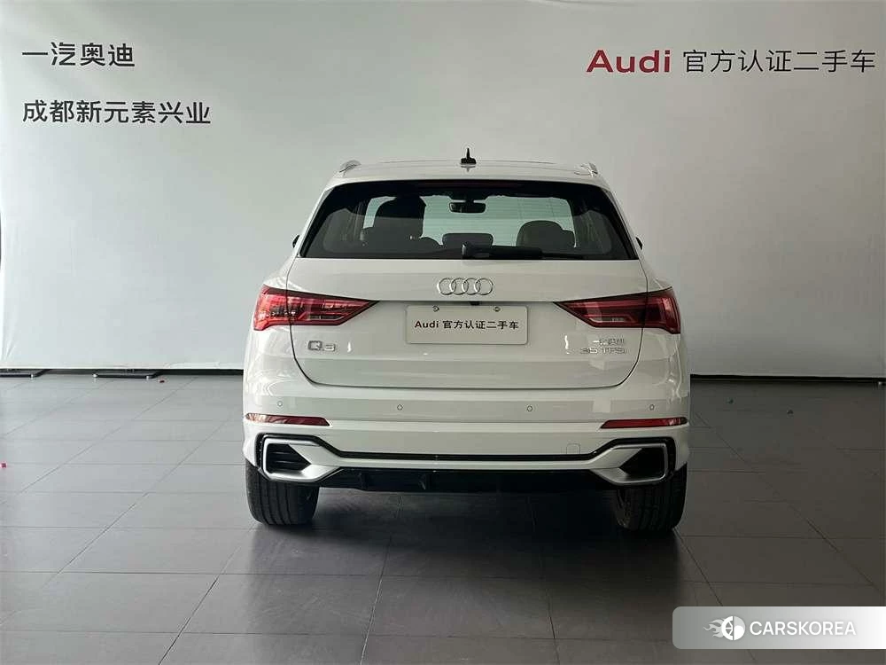 Audi Q3 2023 Белый из Китая