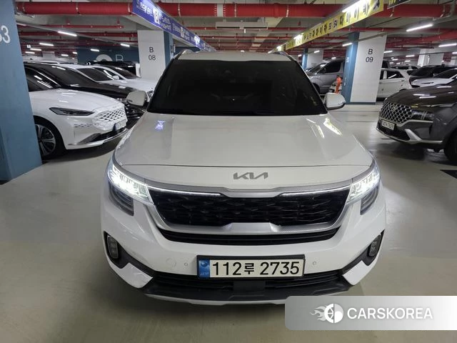 Kia Seltos 2022 Белый из Кореи