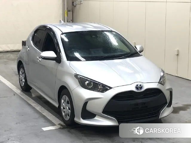 Toyota Yaris 2021 из Японии