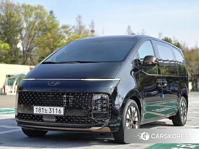 Hyundai Staria 2022 Черный из Кореи