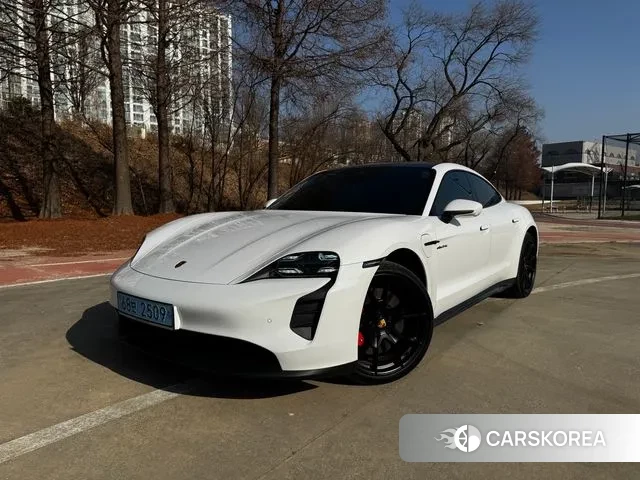 Porsche Taycan 2023 Белый из Кореи