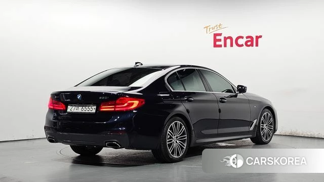 BMW 5 Series (G30) 2019 Черный из Кореи