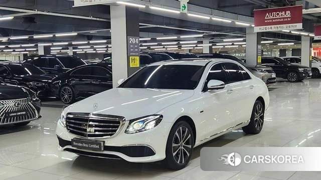 Mercedes-Benz E-Class W213 2020 Белый из Кореи
