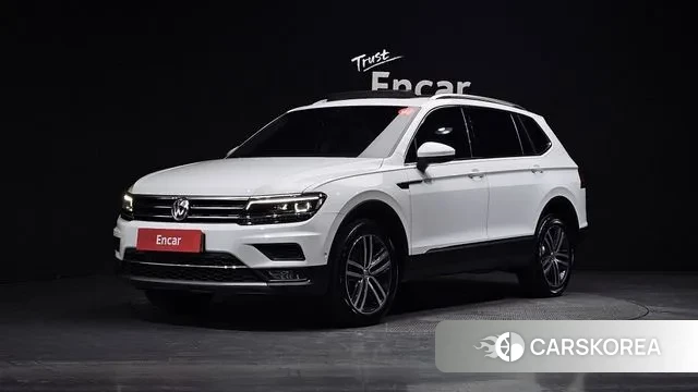 Volkswagen Tiguan Allspace 2018 Белый из Кореи