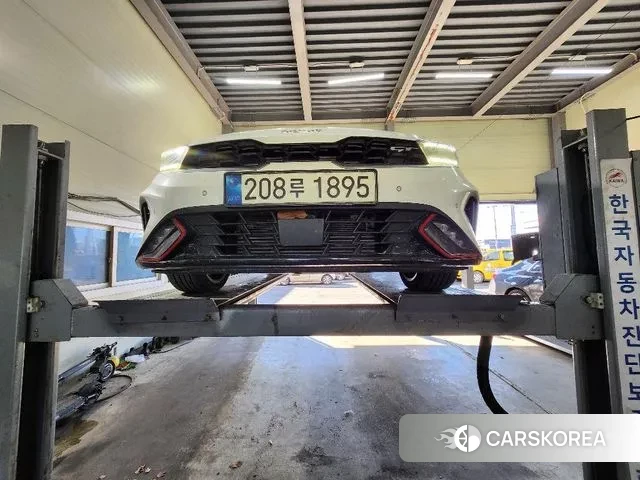 Kia The New K3 2nd generation 2021 Белый из Кореи