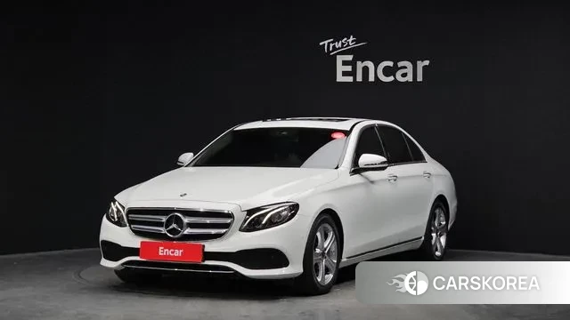 Mercedes-Benz E-Class W213 2018 Белый из Кореи