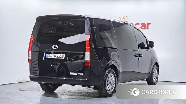 Hyundai Staria 2025 Черный из Кореи