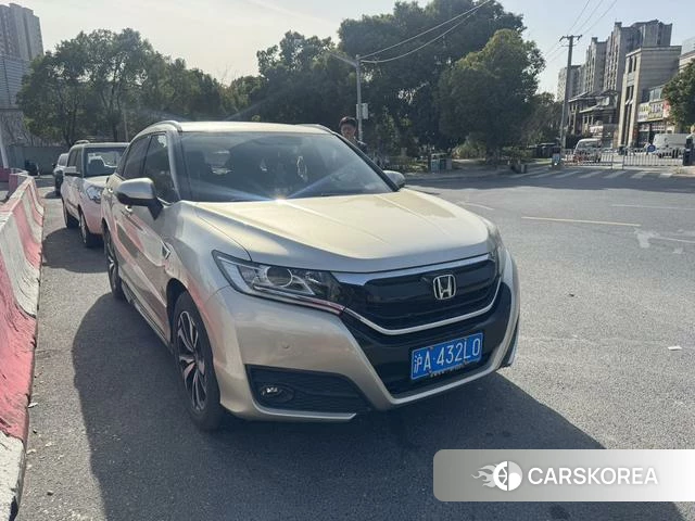 Honda UR-V 2018 Шампань из Китая