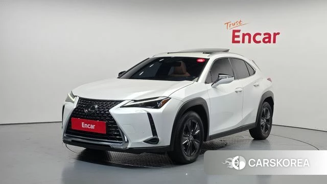 Lexus UX250h 2023 Белый из Кореи