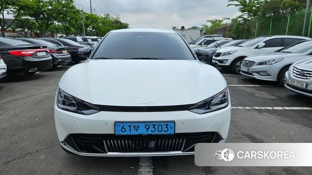 Kia EV6 2023 Белый из Кореи