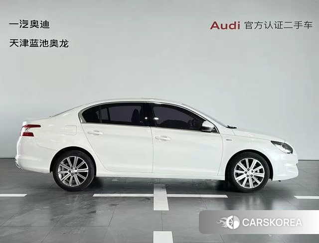 Peugeot 408 2018 Белый из Китая