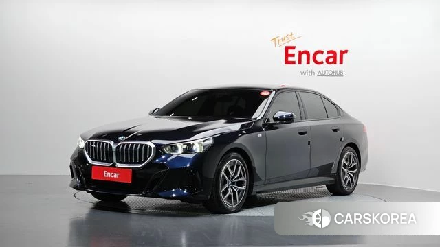 BMW 5 Series (G60) 2025 Черный из Кореи