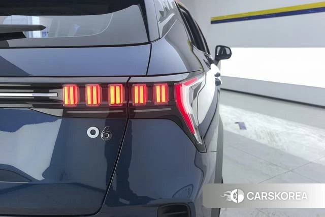 Lynk 06 2022 Синий из Китая