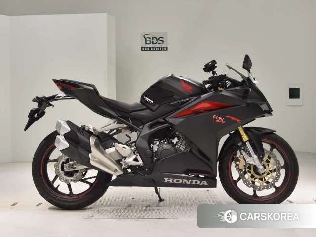 Проданный Honda CBR250RR 2017 из Японии