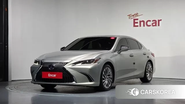 Lexus ES300h 7th generation 2019 Песочный из Кореи