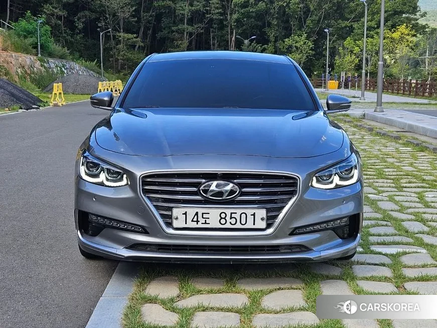 Hyundai Grandeur IG 2018 Серебристо-серый из Кореи