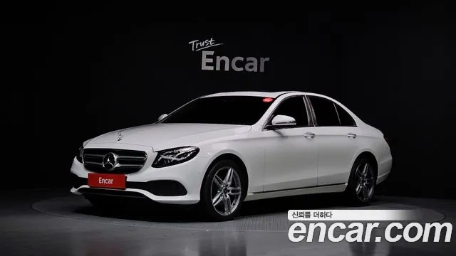 Mercedes-Benz E-Class W213 2018 Белый из Кореи