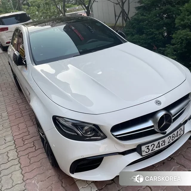 Mercedes-Benz E-Class W213 2019 Белый из Кореи