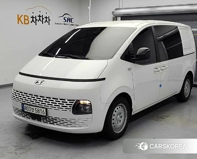 Hyundai Staria 2022 Белый из Кореи