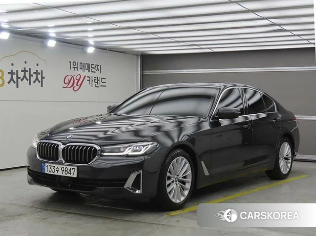 BMW 5 Series (G30) 2022 Черный из Кореи
