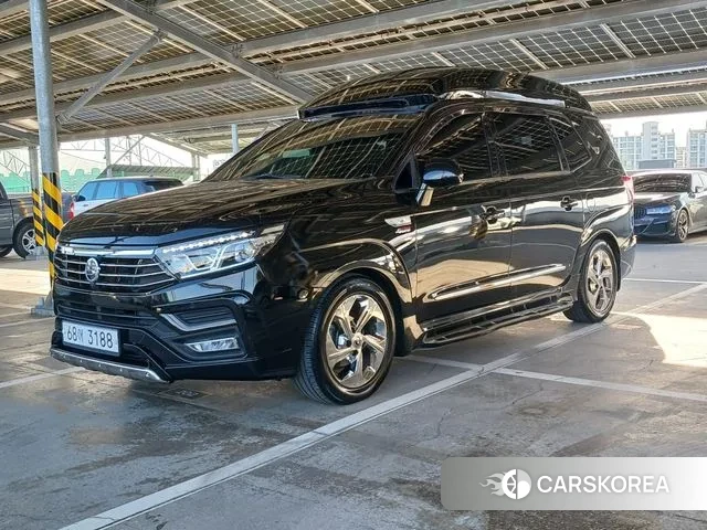 Ssangyong Korando Turismo 2018 Черный из Кореи