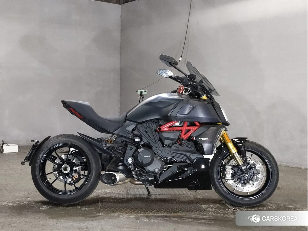 Проданный Ducati DIAVEL 1260 S 2020 из Японии