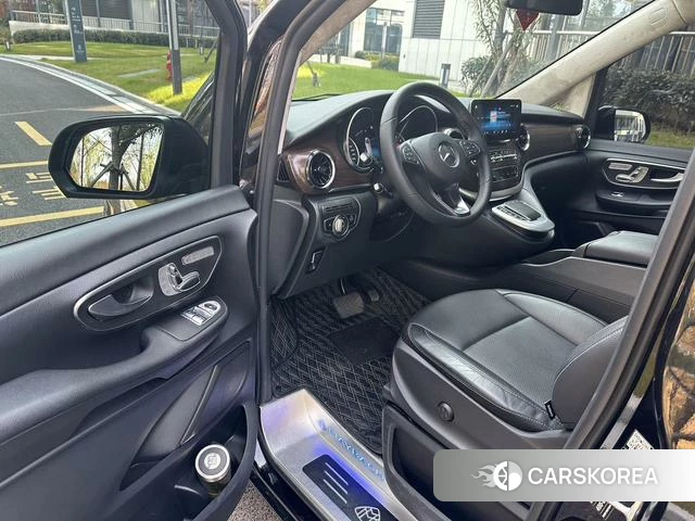 Mercedes-Benz V-class 2021 Черный из Китая