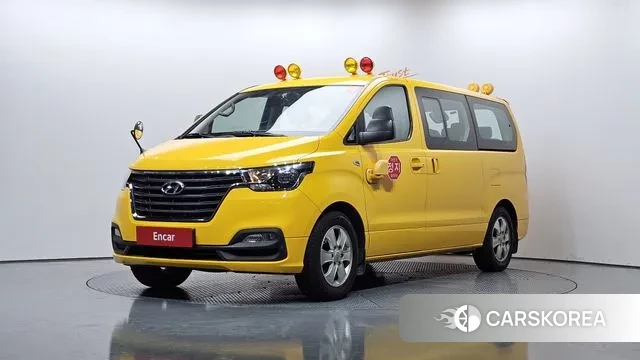 Hyundai The New Grand Starex 2021 Желтый из Кореи