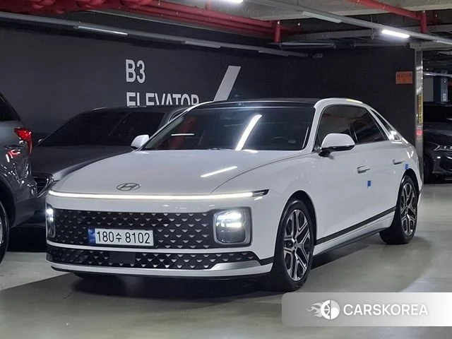 Hyundai Grandeur (GN7) 2023 Белый из Кореи