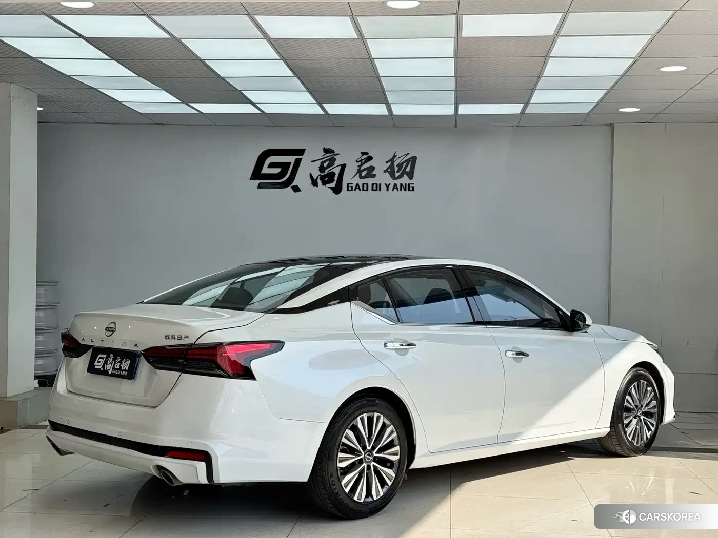 Nissan Altima 2023 Белый из Китая, фото 2