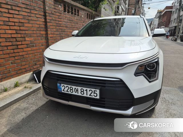Kia Di Ol Nu Niro 2024 Белый из Кореи