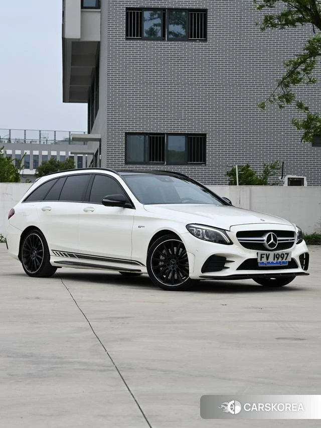 Mercedes-Benz C-class AMG 2020 Белый из Китая