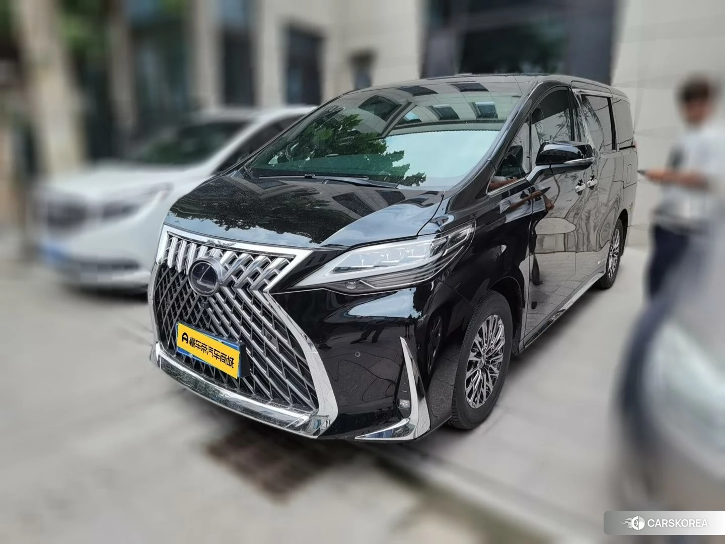 Lexus LM 2020 Черный из Китая