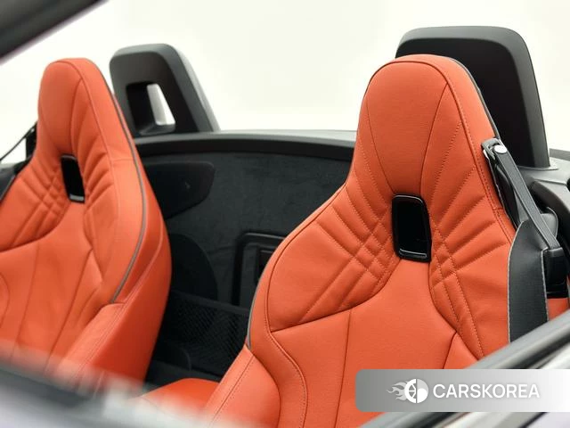 BMW Z4 2025 Фиолетовый из Китая