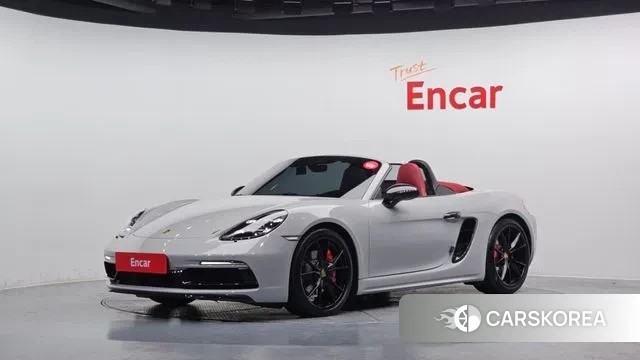 Porsche 718 Boxster 2021 Серебристо-серый из Кореи