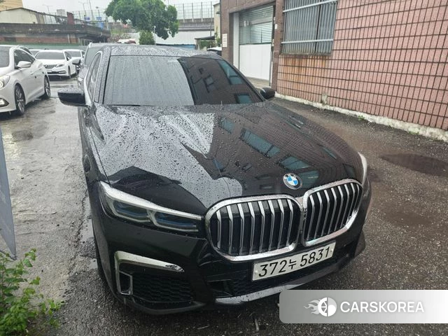 BMW 7 Series (G11) 2021 Черный из Кореи