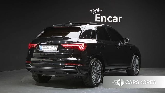 Audi Q3 (F3) 2025 Черный из Кореи