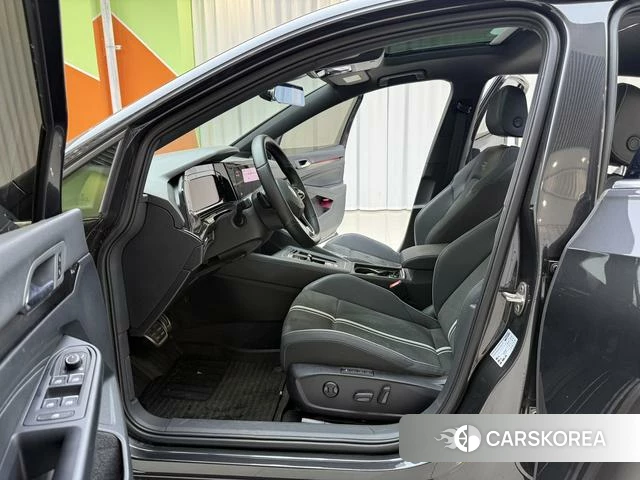 Volkswagen Golf 2022 Черный из Китая