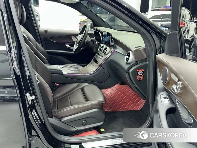 Mercedes-Benz GLC 2022 Черный из Китая
