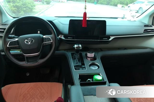 Toyota Saina 2024 Белый из Китая