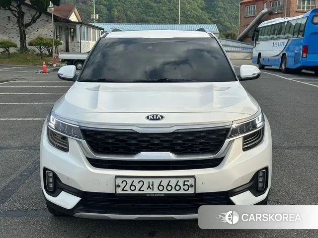 Kia Seltos 2019 Белый из Кореи